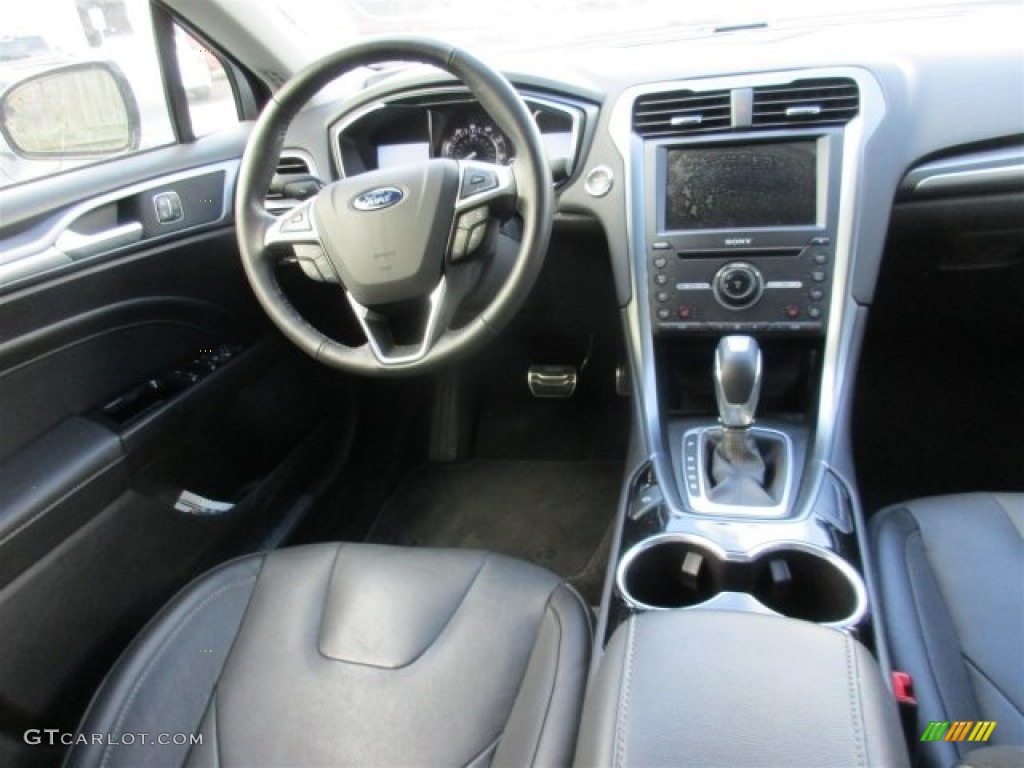 2016 Fusion Titanium - Ingot Silver Metallic / Charcoal Black photo #8