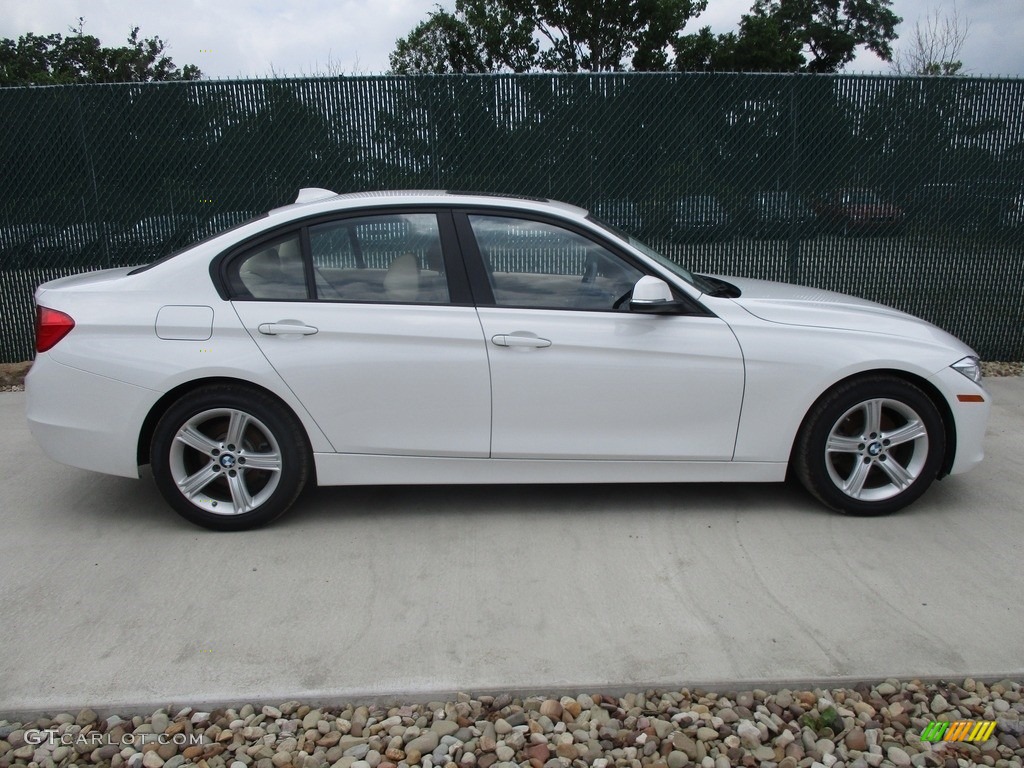 2013 3 Series 320i xDrive Sedan - Alpine White / Venetian Beige photo #2