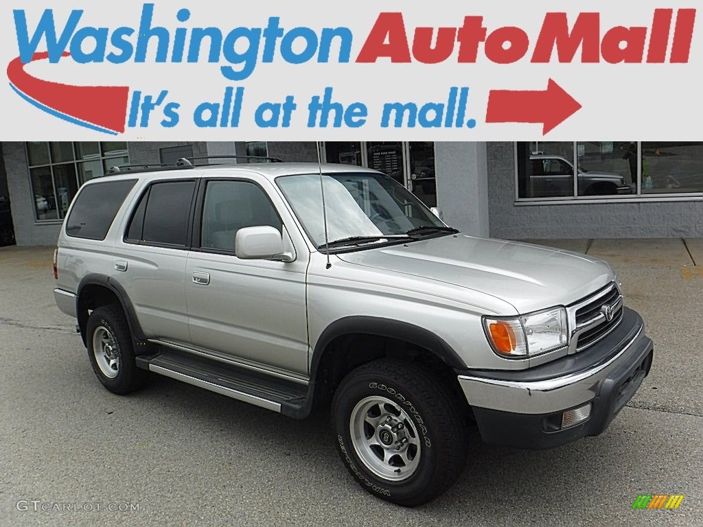 1999 4Runner SR5 - Desert Dune Metallic / Oak photo #1