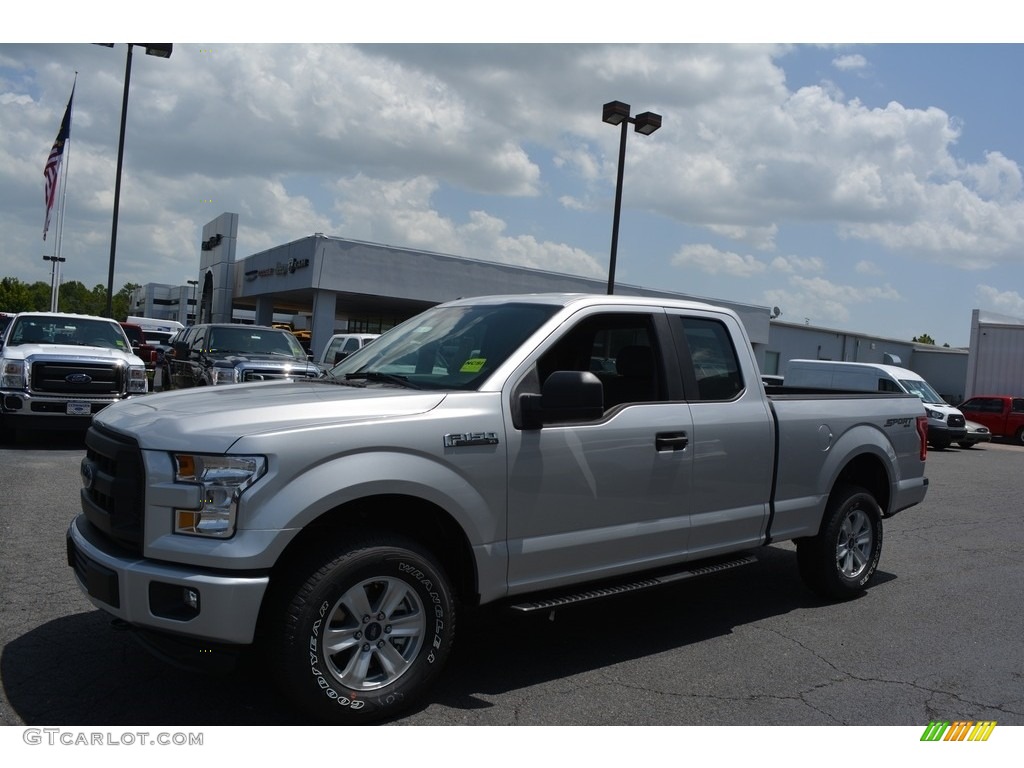 2016 F150 XL SuperCab 4x4 - Ingot Silver / Medium Earth Gray photo #3