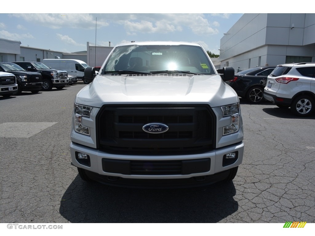 2016 F150 XL SuperCab 4x4 - Ingot Silver / Medium Earth Gray photo #4