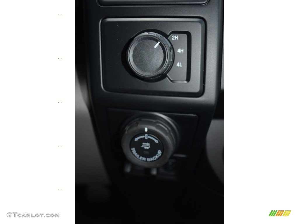2016 F150 XL SuperCab 4x4 - Ingot Silver / Medium Earth Gray photo #14