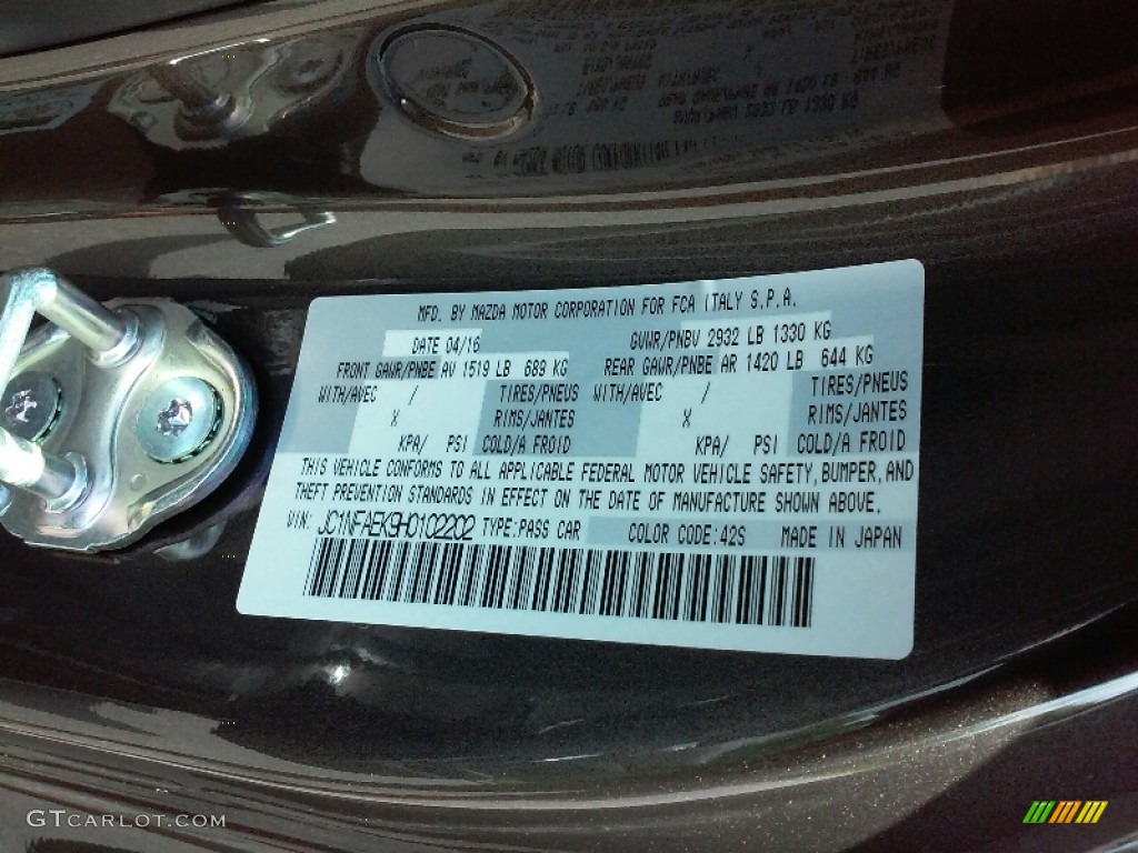 2017 Fiat 124 Spider Classica Roadster Parts Photos