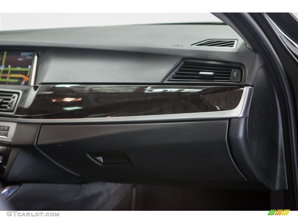 2016 5 Series 528i Sedan - Jet Black / Black photo #22