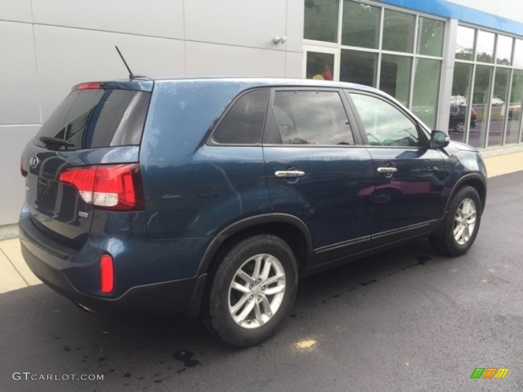 2014 Sorento LX - Wave Blue / Gray photo #7