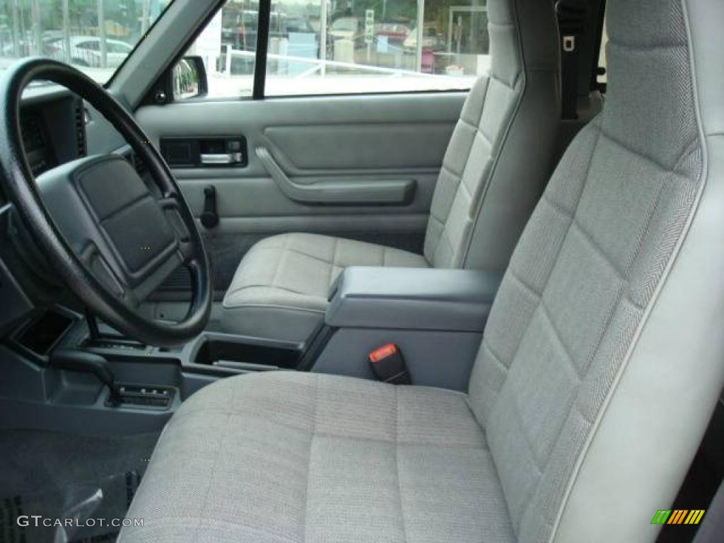 1996 Cherokee Sport 4WD - Black / Gray photo #17