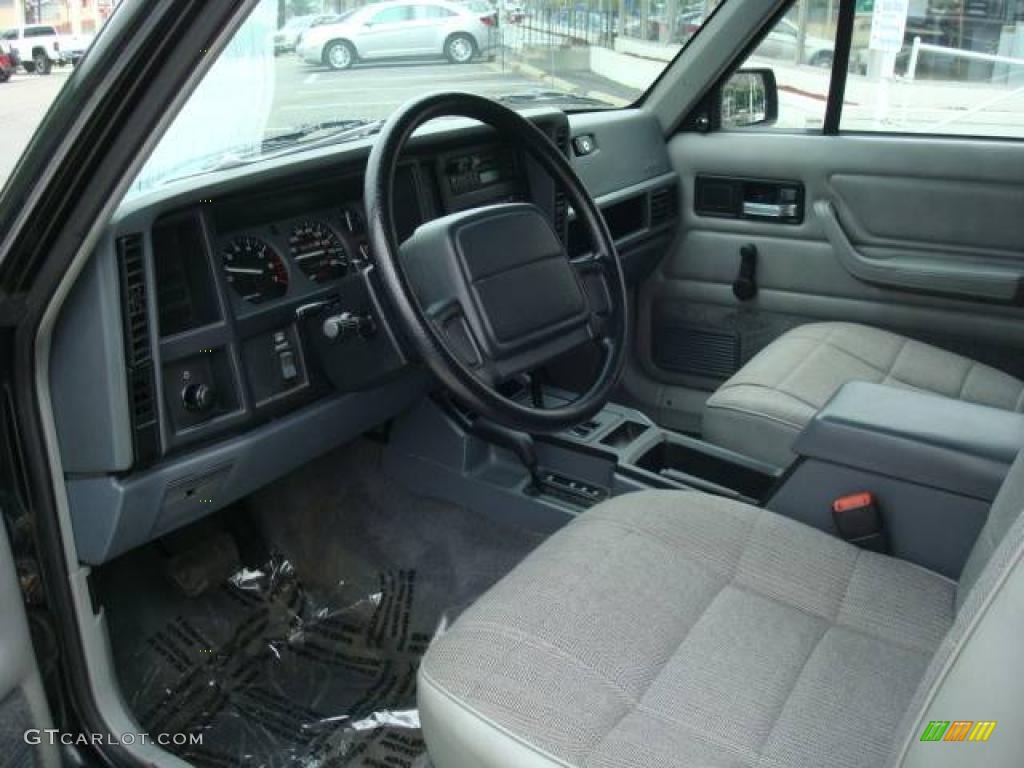 1996 Cherokee Sport 4WD - Black / Gray photo #21