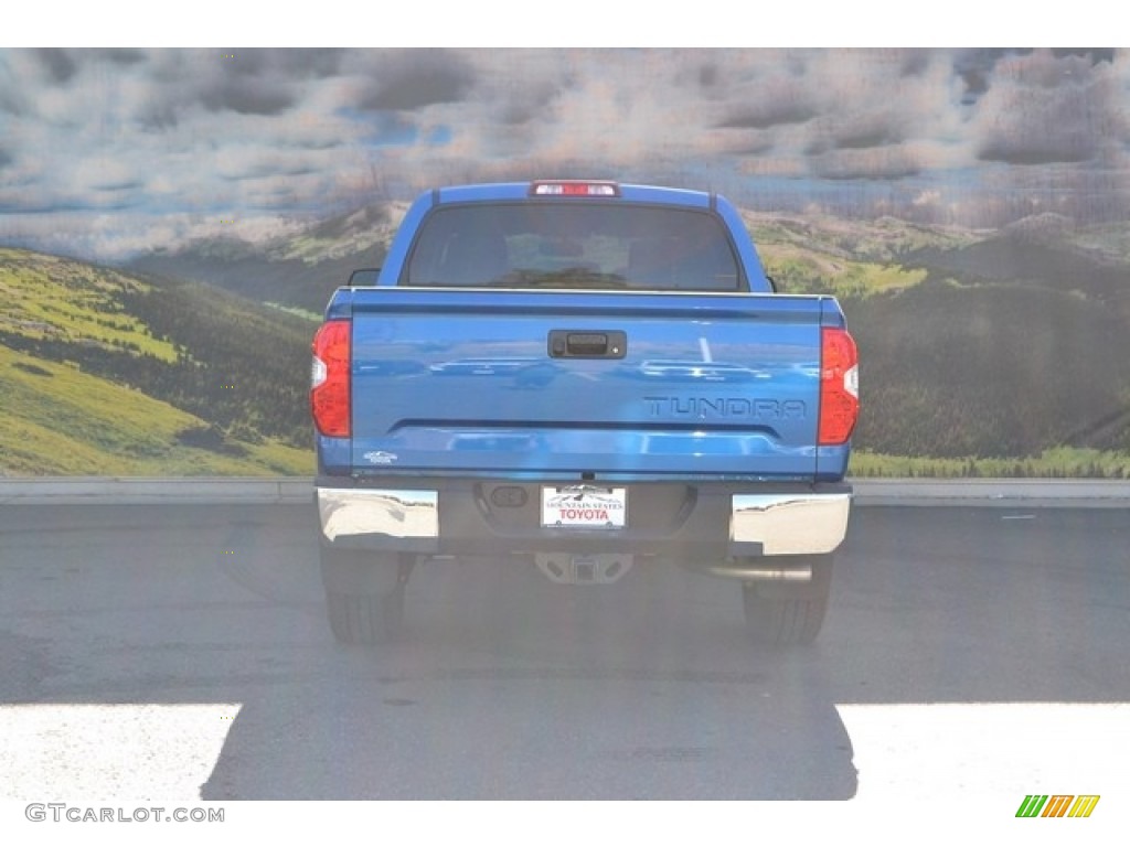 2016 Tundra SR5 CrewMax 4x4 - Blazing Blue Pearl / Black photo #4