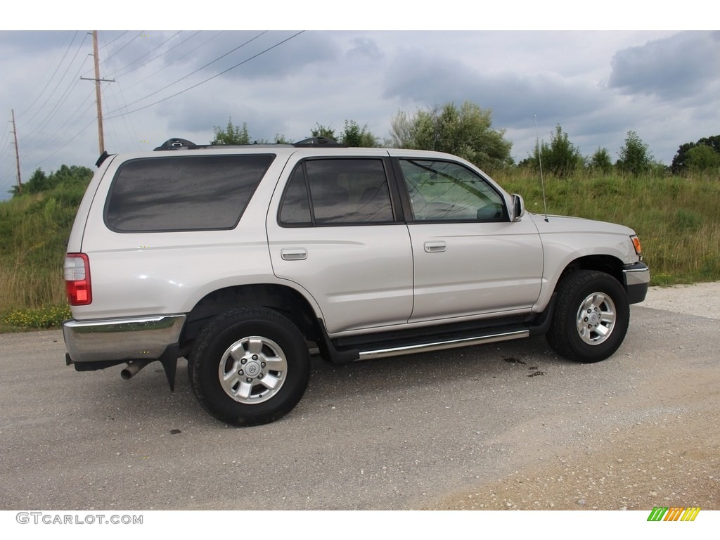 1999 4Runner SR5 - Millennium Silver Metallic / Oak photo #39