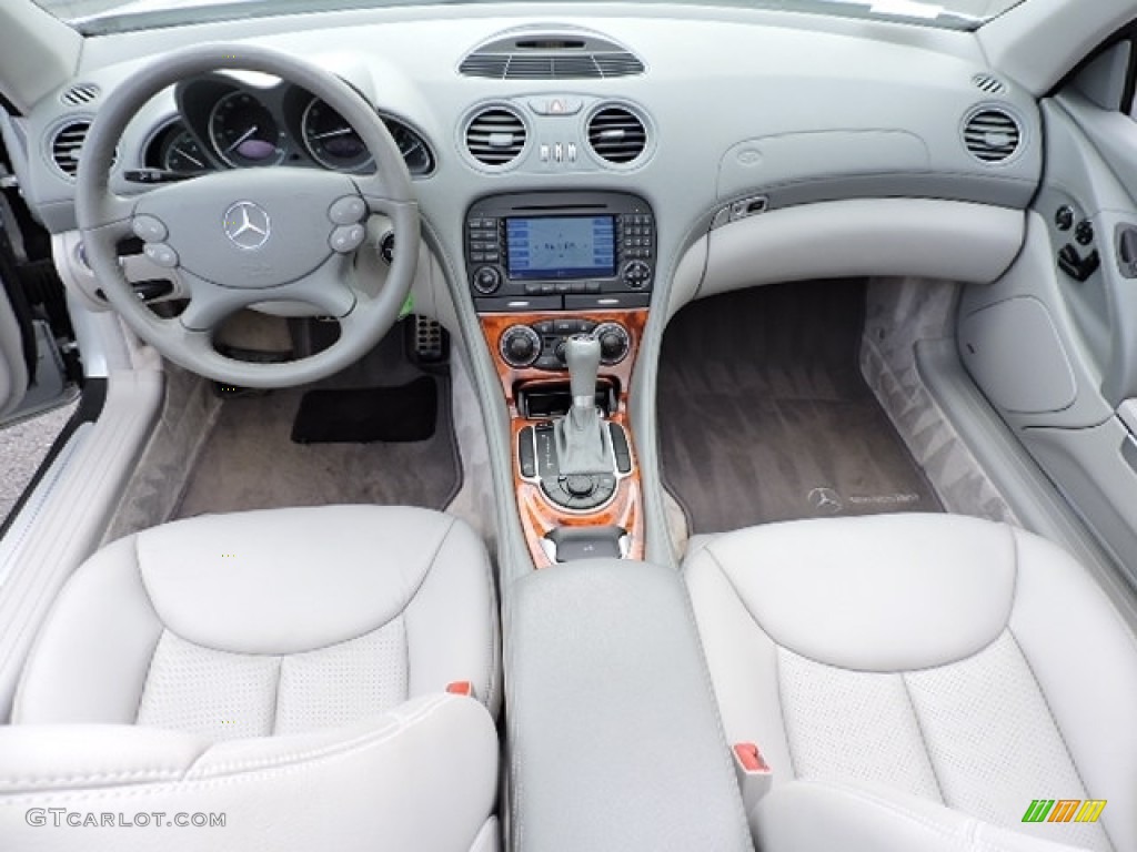 2006 Mercedes-Benz SL 500 Roadster Ash Dashboard Photo #114383269