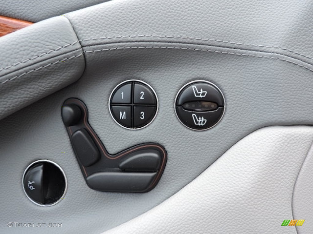 2006 Mercedes-Benz SL 500 Roadster Controls Photo #114383308