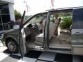 2005 Sage Green Metallic Kia Sedona LX  photo #13