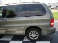 2005 Sage Green Metallic Kia Sedona LX  photo #33