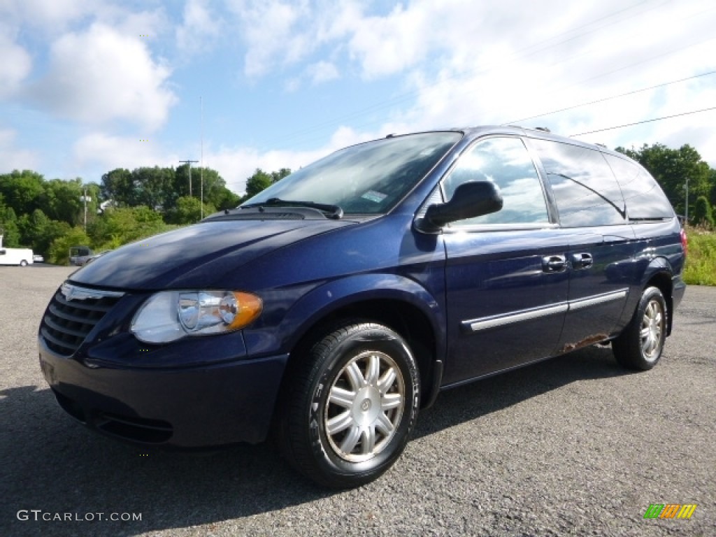 2006 Town & Country Touring - Midnight Blue Pearl / Medium Slate Gray photo #2