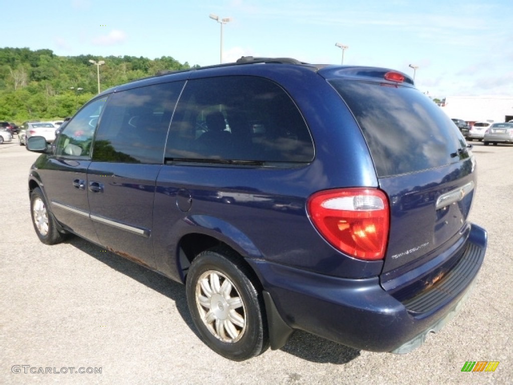 2006 Town & Country Touring - Midnight Blue Pearl / Medium Slate Gray photo #5