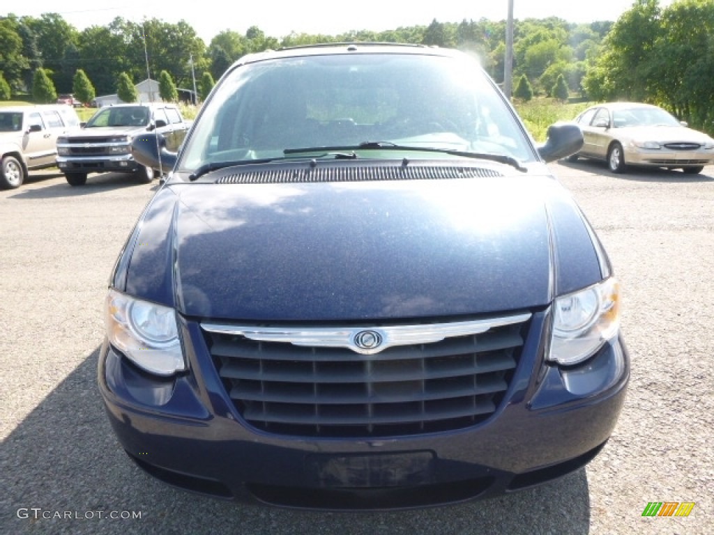 2006 Town & Country Touring - Midnight Blue Pearl / Medium Slate Gray photo #13