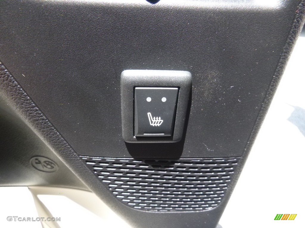 2017 Pacifica Touring L Plus - Molten Silver / Black/Alloy photo #12