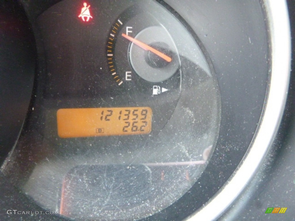 2008 Versa 1.8 S Hatchback - Red Alert / Charcoal photo #20