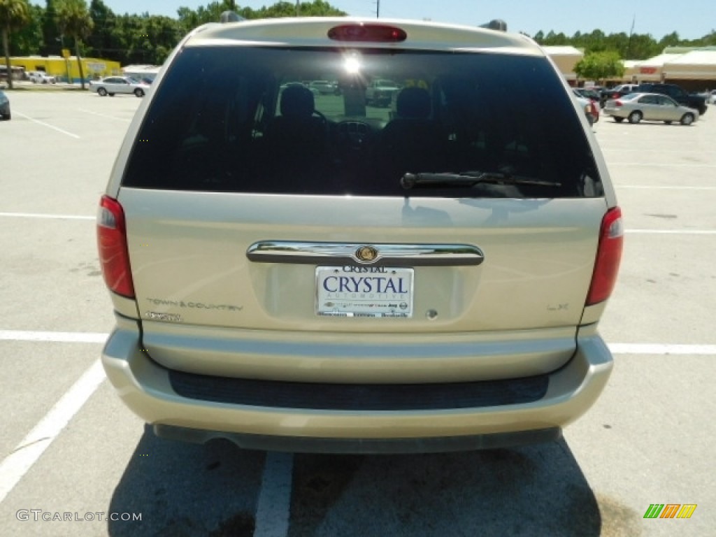 2005 Town & Country LX - Linen Gold Metallic / Medium Slate Gray photo #8