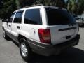 Stone White - Grand Cherokee Laredo Photo No. 5