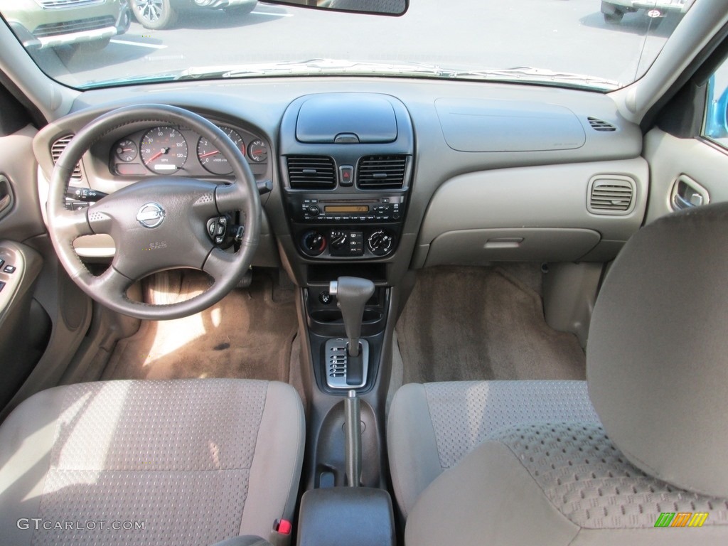 2004 Sentra 1.8 S - Vibrant Blue / Sage photo #23