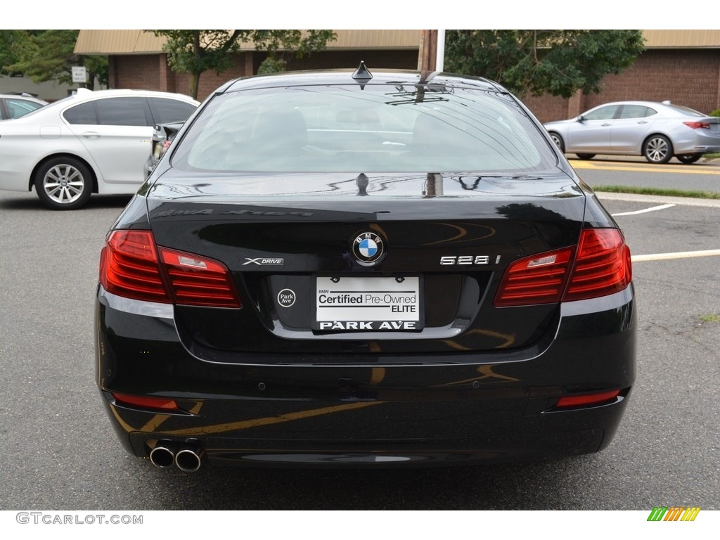 2016 5 Series 528i xDrive Sedan - Black Sapphire Metallic / Black photo #4