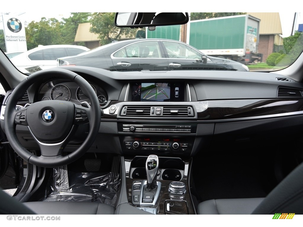 2016 5 Series 528i xDrive Sedan - Black Sapphire Metallic / Black photo #13