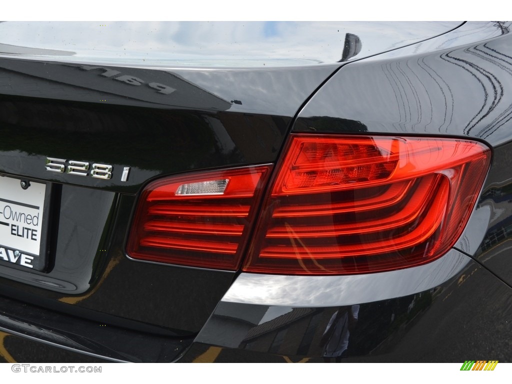 2016 5 Series 528i xDrive Sedan - Black Sapphire Metallic / Black photo #21