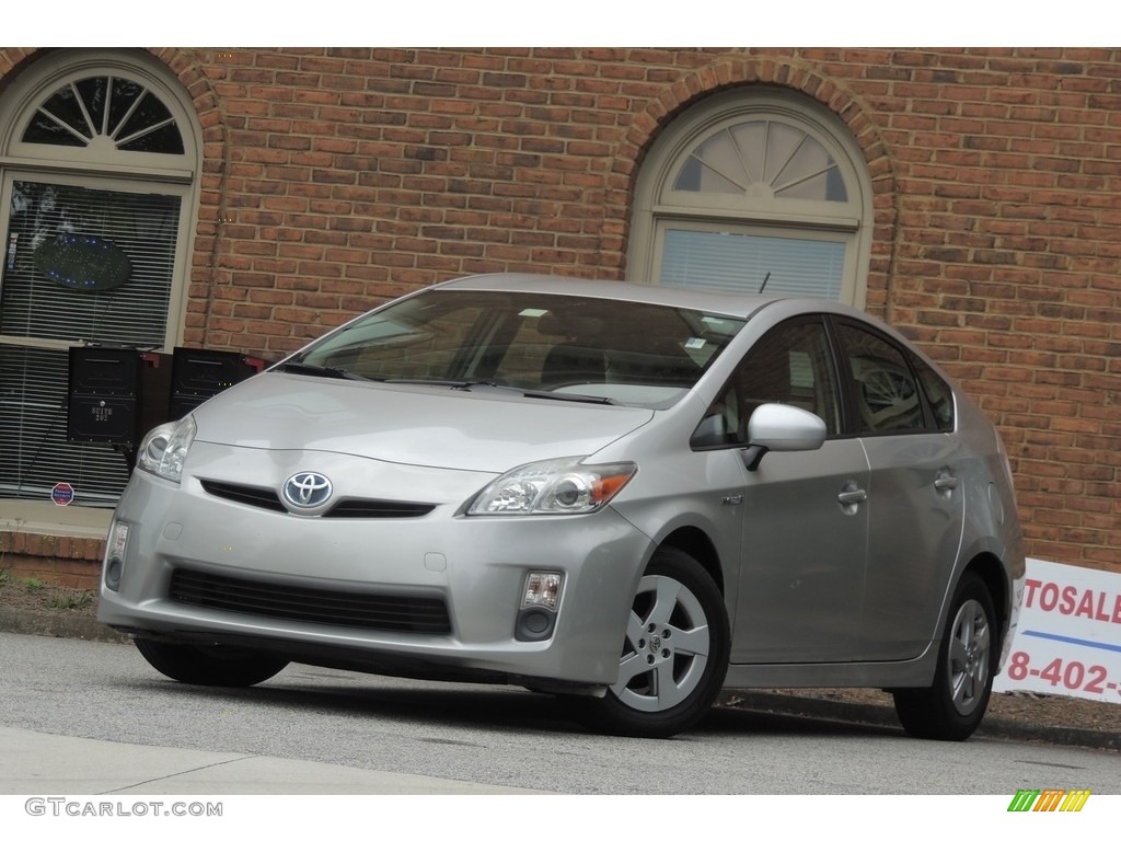 2010 Prius Hybrid III - Classic Silver Metallic / Dark Gray photo #1