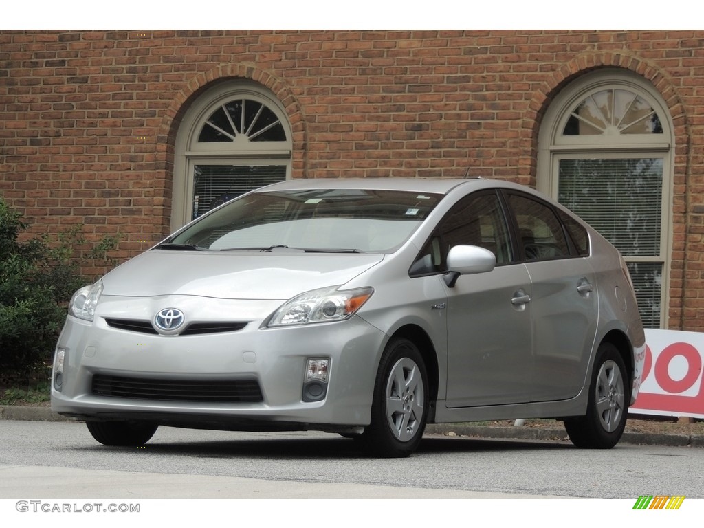 2010 Prius Hybrid III - Classic Silver Metallic / Dark Gray photo #5