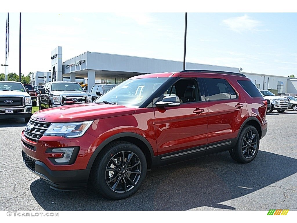 2017 Explorer XLT - Ruby Red / Sport Appearance Dark Earth Gray photo #3