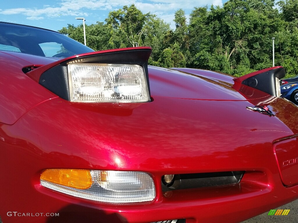 2004 Corvette Coupe - Magnetic Red Metallic / Black photo #30