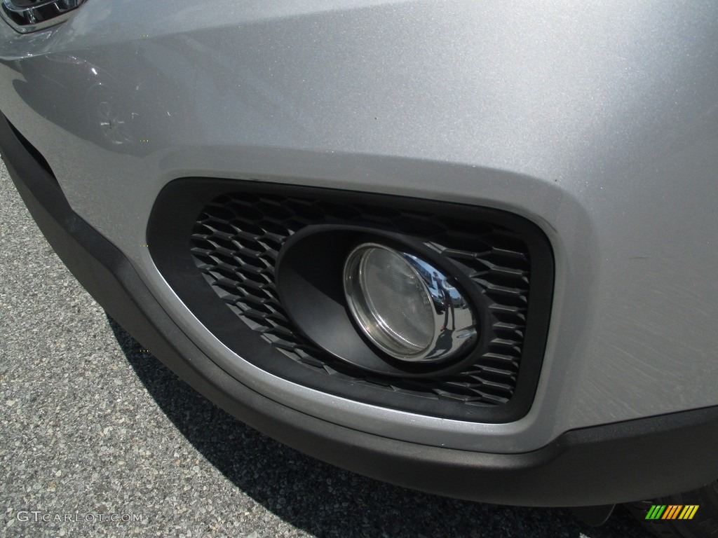 2012 Sorento EX V6 AWD - Bright Silver / Beige photo #37