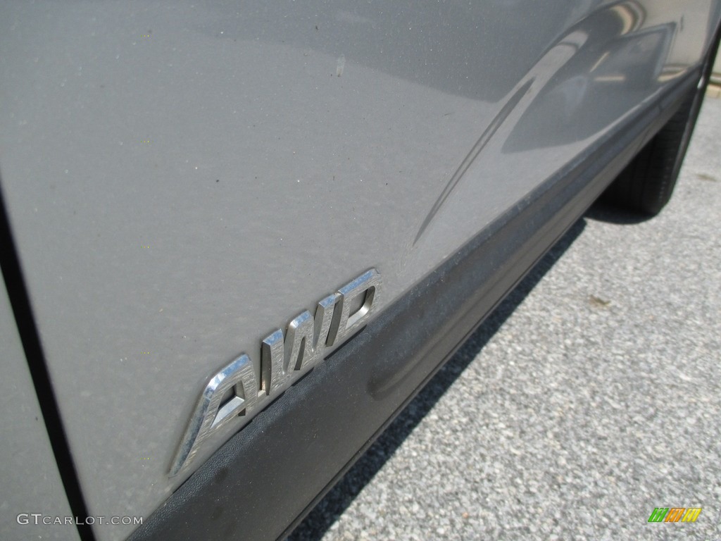 2012 Sorento EX V6 AWD - Bright Silver / Beige photo #38