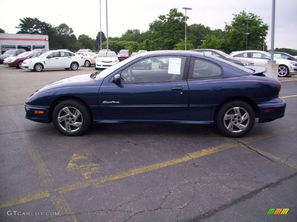2002 Sunfire SE Coupe - Indigo Blue Metallic / Graphite photo #2
