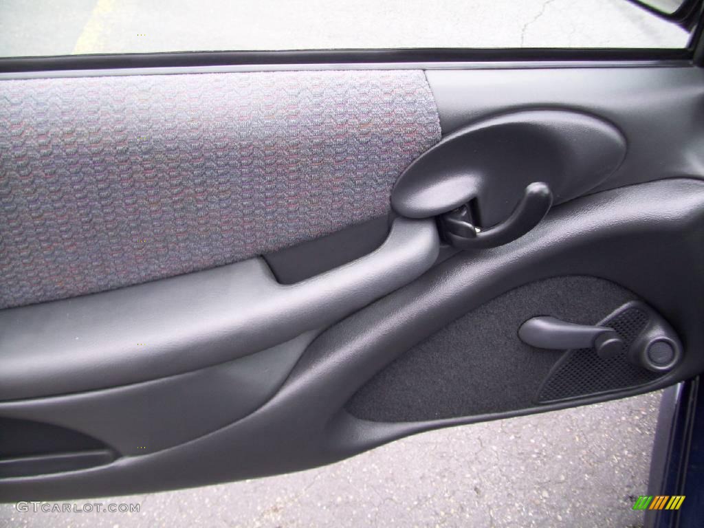 2002 Sunfire SE Coupe - Indigo Blue Metallic / Graphite photo #12