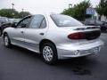 2002 Ultra Silver Metallic Pontiac Sunfire SE Sedan  photo #4