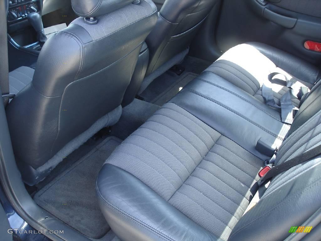 2003 Grand Prix Limited Edition GT Sedan - Blue Black Metallic / Limited Edition Graphite photo #12