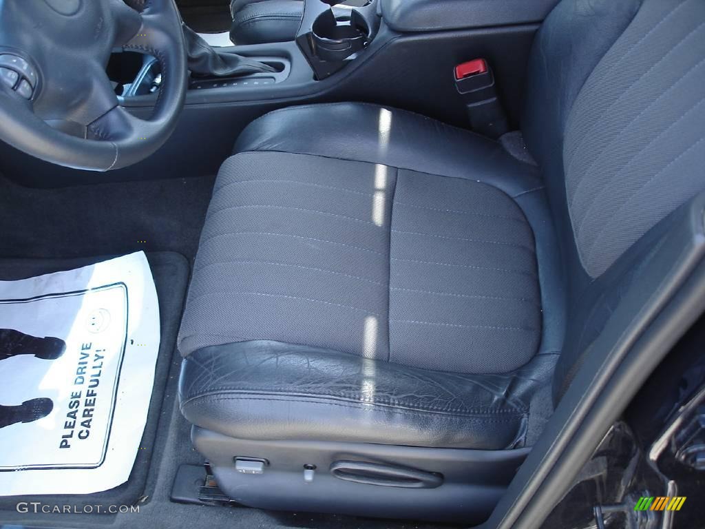 2003 Grand Prix Limited Edition GT Sedan - Blue Black Metallic / Limited Edition Graphite photo #18