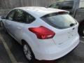 Oxford White - Focus SE Hatchback Photo No. 4