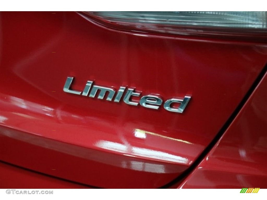 2017 Elantra Limited - Red / Gray photo #5