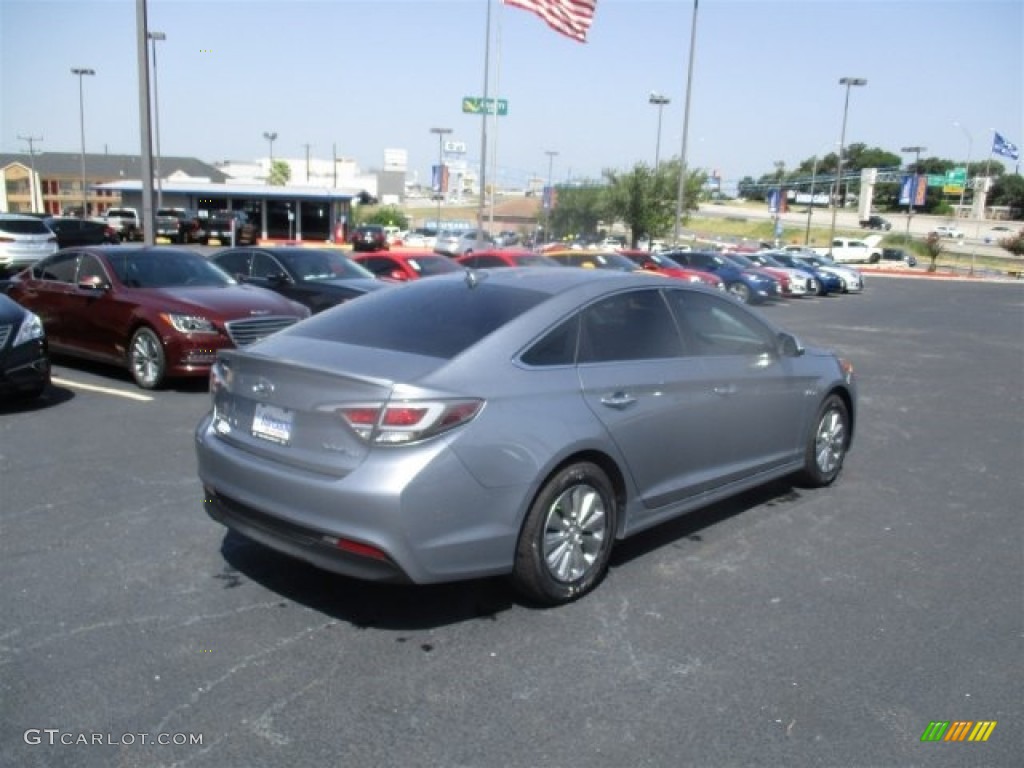 2016 Sonata Hybrid SE - Pewter Gray Metallic / Gray photo #7