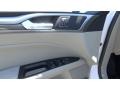 2017 White Platinum Ford Fusion SE  photo #13