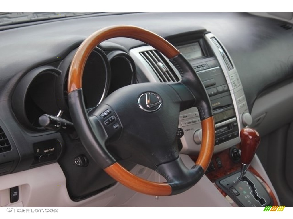 2006 RX 330 - Millenium Silver Metallic / Light Gray photo #47