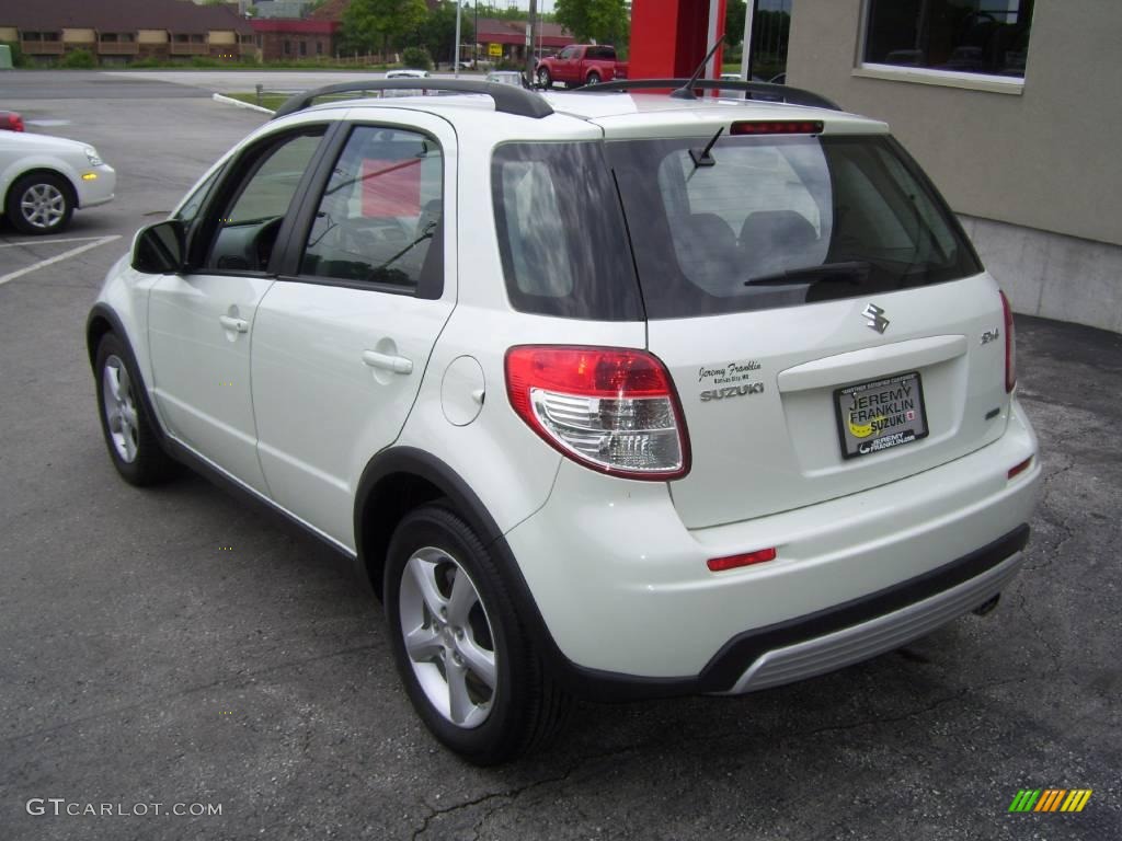 2007 SX4 AWD - Pearl White / Black photo #3