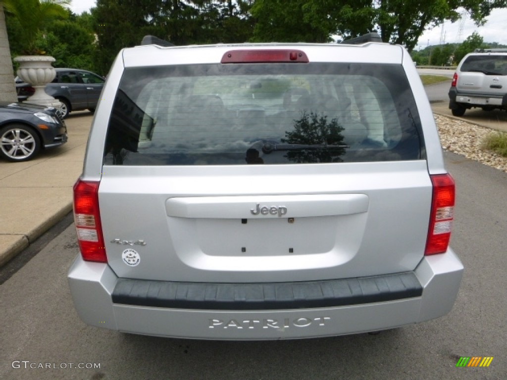 2007 Patriot Sport 4x4 - Bright Silver Metallic / Pastel Slate Gray photo #12