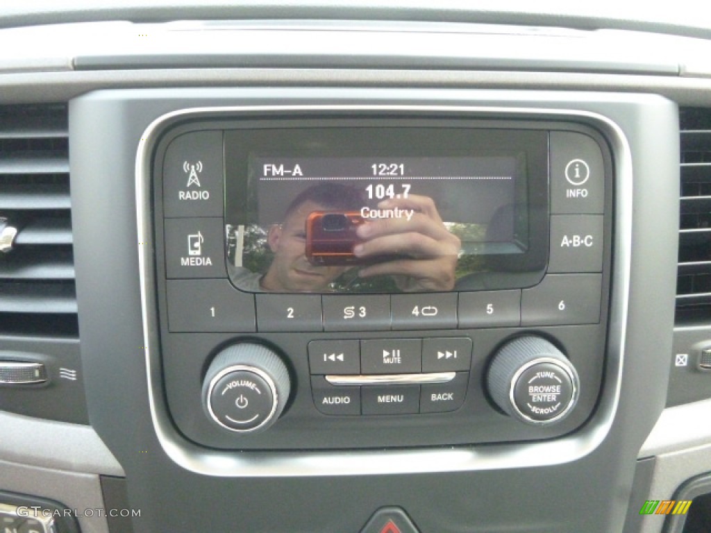 2009 Grand Caravan SE - Inferno Red Crystal Pearl / Medium Slate Gray/Light Shale photo #16