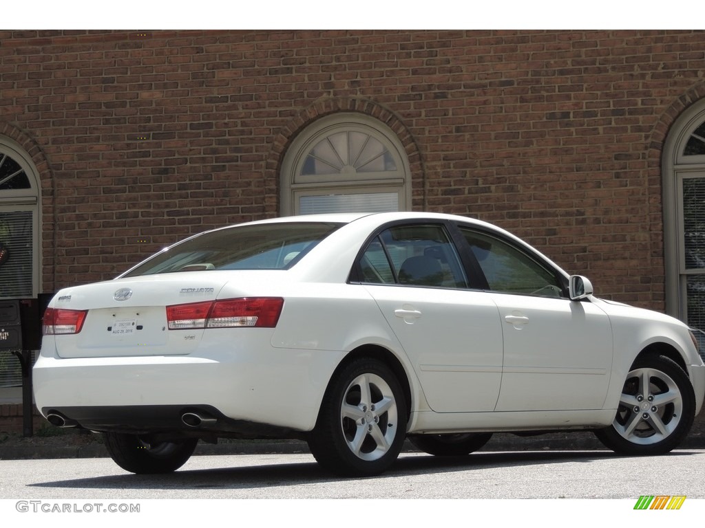2007 Sonata SE V6 - Arctic White / Gray photo #10