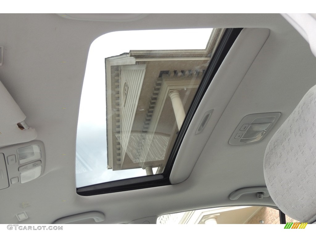 2007 Sonata SE V6 - Arctic White / Gray photo #19