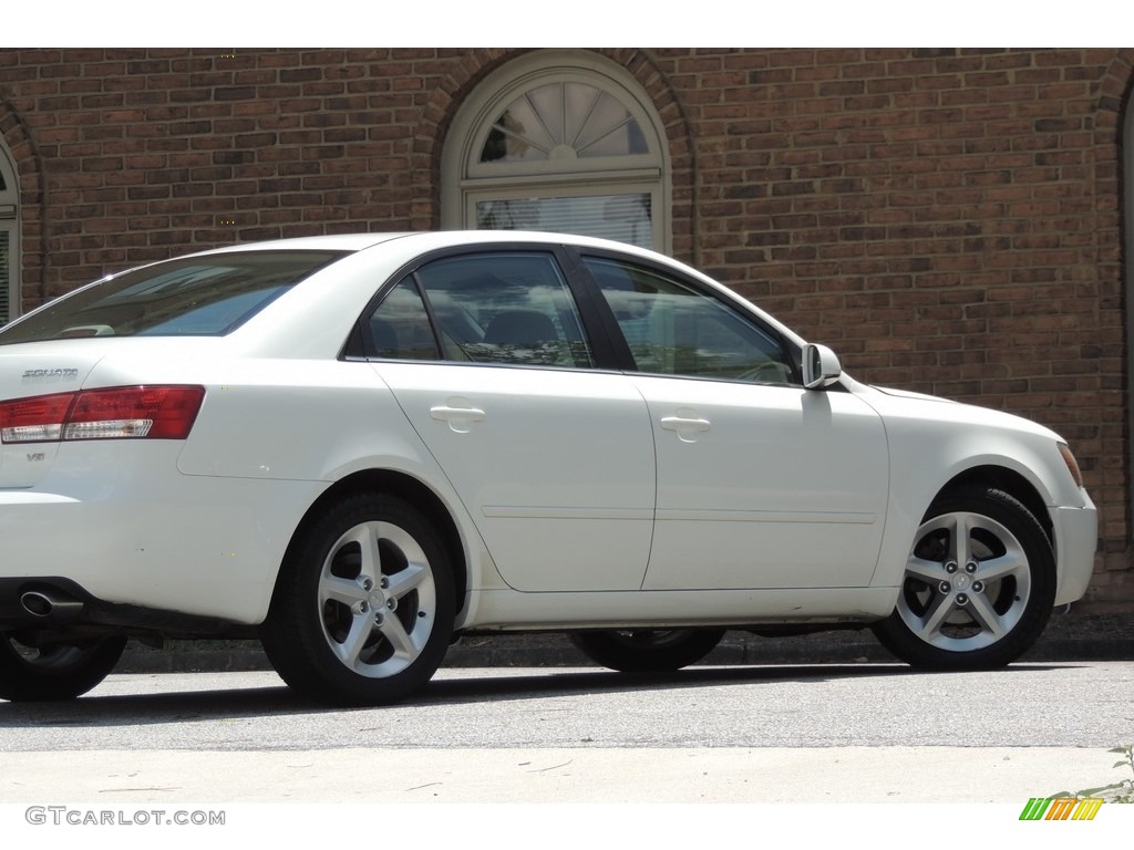 2007 Sonata SE V6 - Arctic White / Gray photo #37